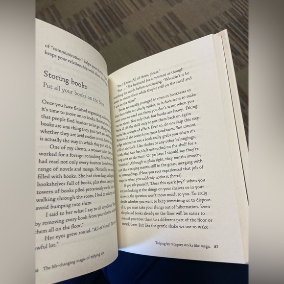 Book: The Life-Changing Magic of Tidying Up by Marie Kondo - Picture 13 of 14
